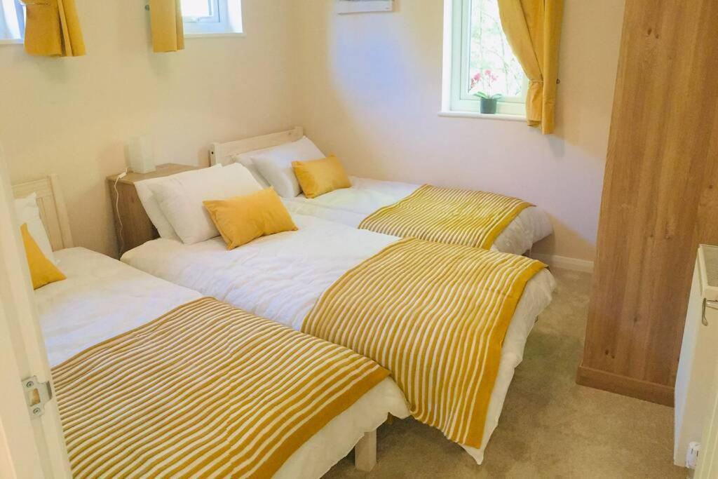 Private 1St Floor Apartment - Perfect For Port Of Dover, Eurotunnel And Short Stays Esterno foto